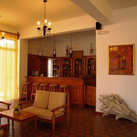 Laura Hotel Лампі Екстер'єр фото