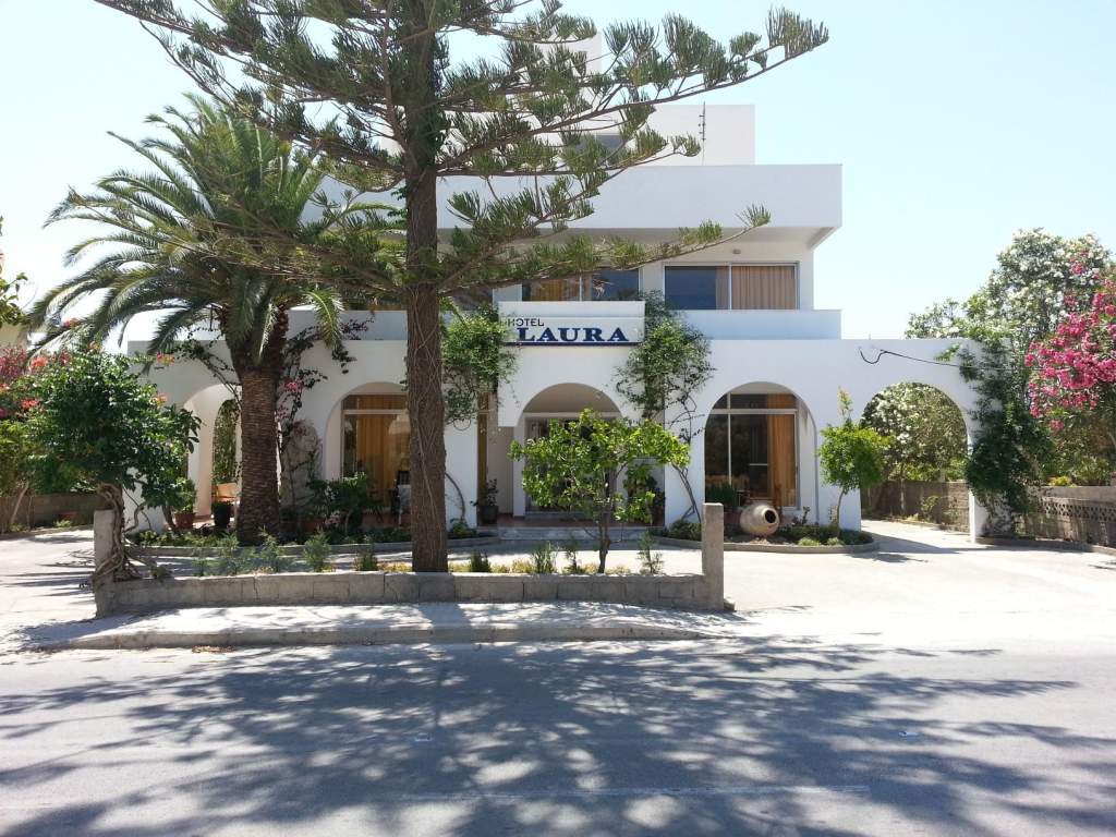 Laura Hotel Лампі Екстер'єр фото