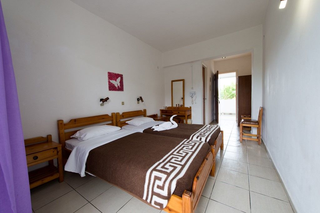 Laura Hotel Лампі Екстер'єр фото