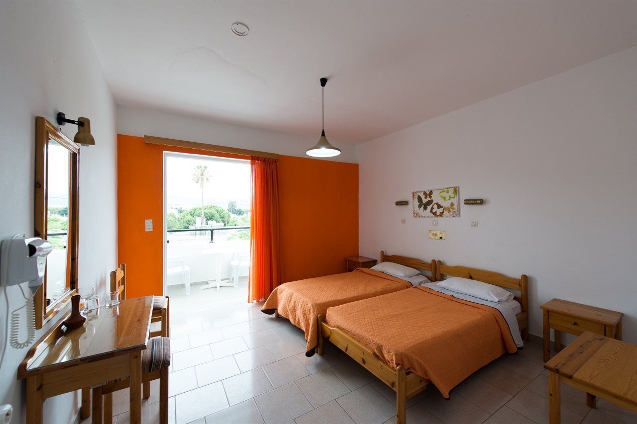 Laura Hotel Лампі Екстер'єр фото